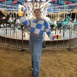 Meet your Posher, Maria